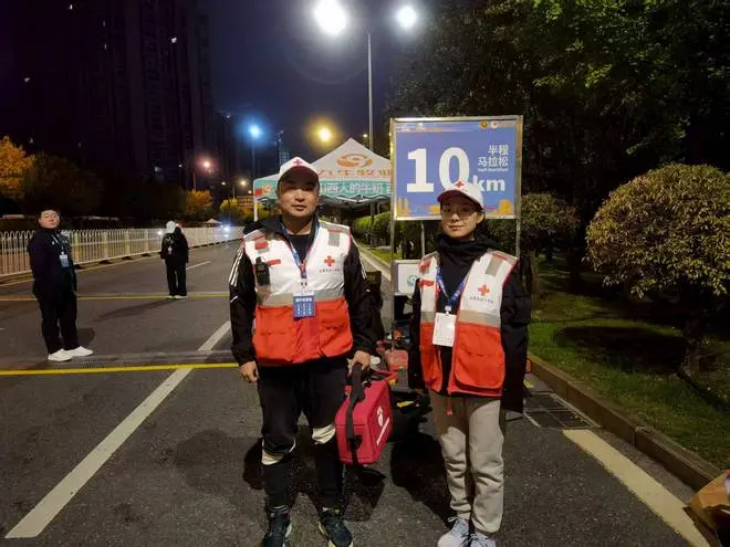 div, 也是每个平, 立即赶到