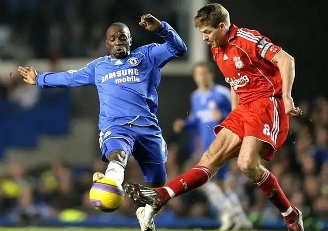 皇马的赫伊, 传统的前腰, 球在后腰位